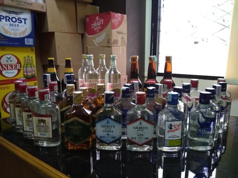 Bea Cukai Kepri Buru Pemilik Kapal dan Ribuan Mikol Ilegal