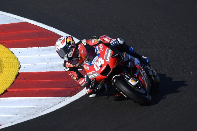 Andrea Dovizioso Dinobatkan sebagai Legenda MotoGP