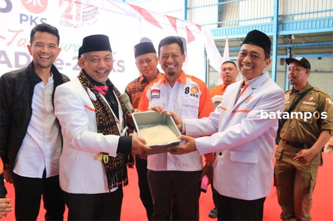 Hadiri Tasyakuran Milad PKS ke-21 di Batam, Ahmad Syaikhu: PKS Milik Semua Golongan