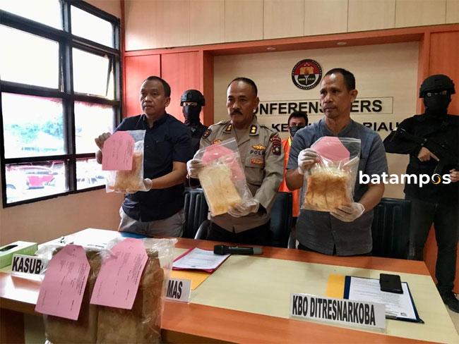 Polda Kepri Ungkap Pemilik Kokain yang Ditemukan di Anambas, Profesinya Nelayan dan PHL BUMN
