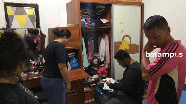 Polsek Bengkong Geledah Rumah dan Ciduk Pengurus PMI Ilegal