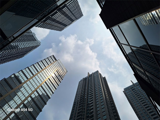 Fotografer Profesional Puji Kemampuan Kamera Samsung Galaxy A54 5G