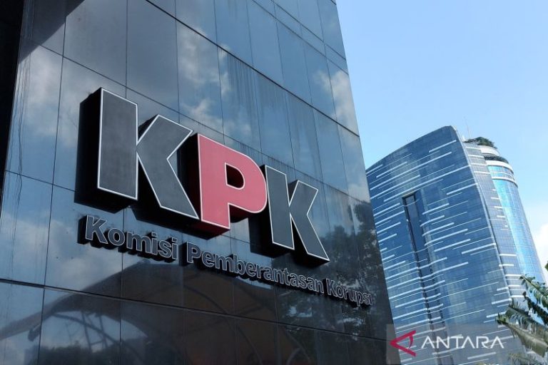 Satu Tersangka Korupsi di Basarnas Penuhi Panggilan KPK