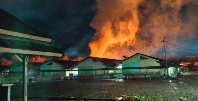Senjata Api Dicuri, Polsek dan Koramil Diserang