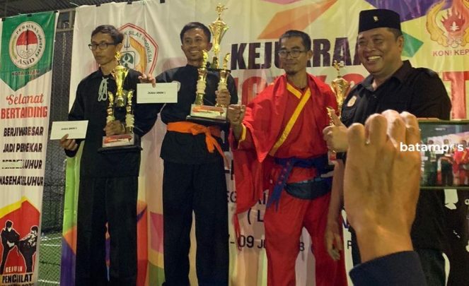 Sabet 19 Medali, PSHT Kepri Juara Umum Kategori Remaja dan Dewasa Event IPSI Cup Kepri di Batam