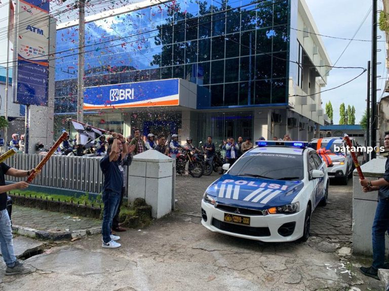 BRI Tanjungpinang Gelar Pawai Hadiah Simpedes