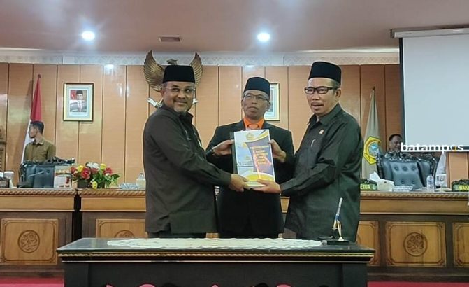Berlaku mulai Januari 2024, DPRD Karimun Sahkan Perda Pajak Daerah dan Retribusi Daerah