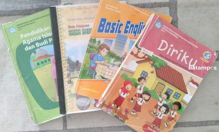 Orang Tua Keluhkan Pembelian Buku LKS di SD Negeri 13 Batam