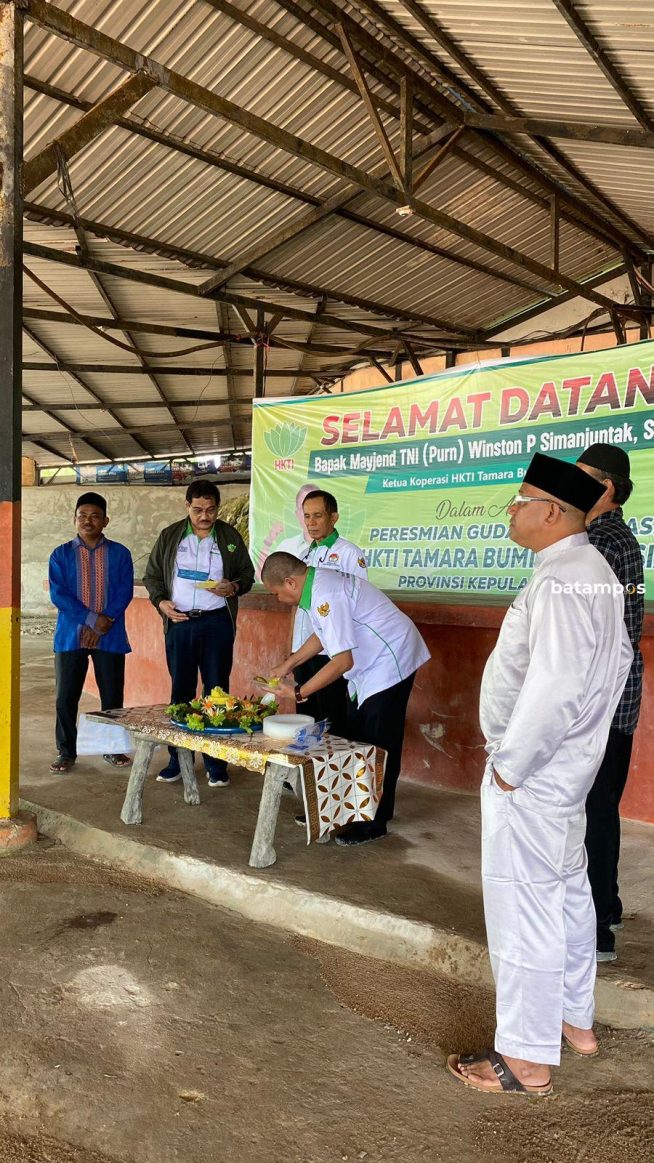 Tingkatkan Pendapatan Masyarakat Pesisir, Koperasi HKTI Tamara Bumi Resmikan Gudang Packing Arang di Barelang