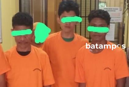 Remaja Perempuan Dirudapaksa Bergiliran di Seipanas