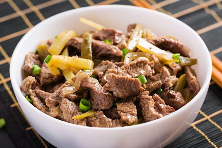 Untuk Kesehatan, Santaplah Buah sebelum Makan Daging 