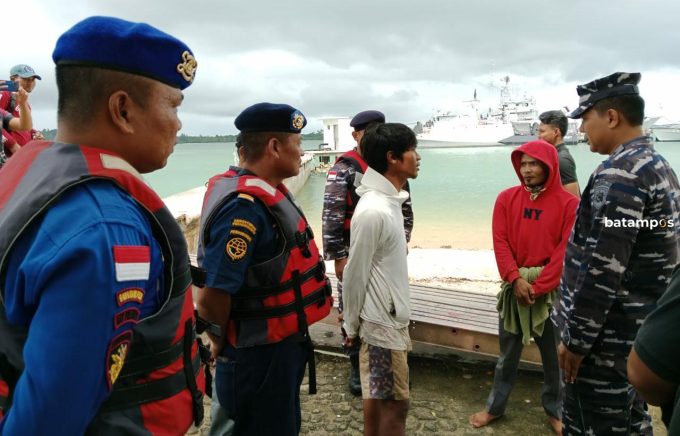 Dua Nelayan yang Hilang Kontak saat Melaut Ditemukan Selamat