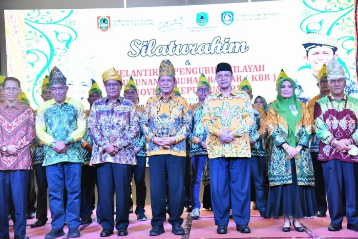 Gubkepri Hadiri Pelantikan Pengurus KBB Kepri