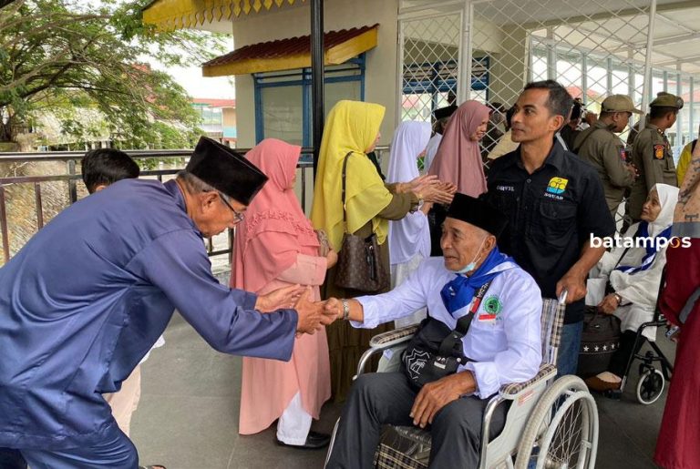 215 Jemaah Haji Tiba di Tanjungpinang