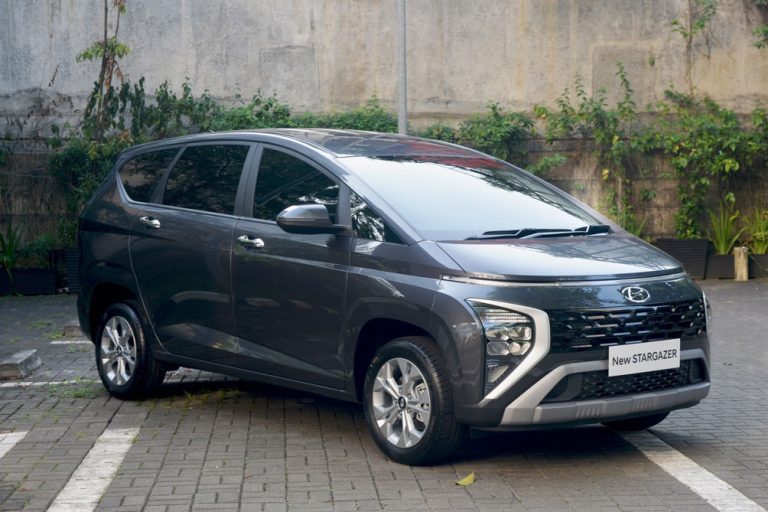 Hyundai Luncurkan New STARGAZER