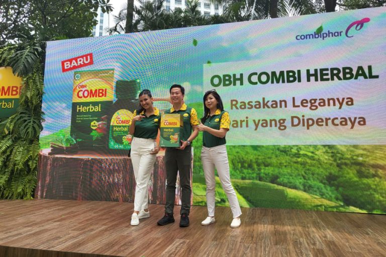 OBH Combi hadirkan OBH Combi Herbal Inovasi Terbaru Legakan Tenggorokan, Bantu Redakan Batuk