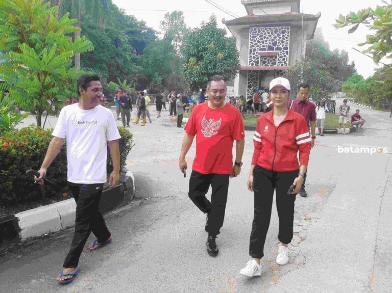 Ketua Komisi III DPRD Kepri Hadiri Gotong Royong Warga Legenda Bali
