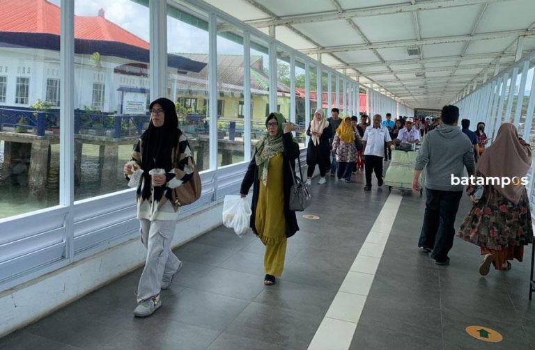 Tolak Kenaikan Tarif Pas Pelabuhan, Warga Minta Peningkatan Fasilitas Didahulukan