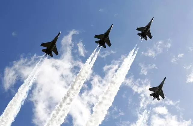 Kemenhan lewat PT DI Borong 48 Jet Tempur F-15 dan Helikopter Black Hawk