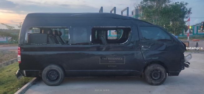 Mobil Bawa 8 Turis Masuk Jurang dan Terguling di Jalan Lagoi, Bayi Berusia 11 Bulan Selamat