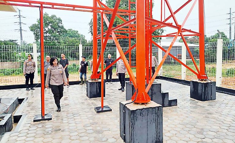 Tingkatkan Pelayanan Komunikasi pada Masyarakat, Polisi Dirikan Tower Telekomunikasi di Batuaji