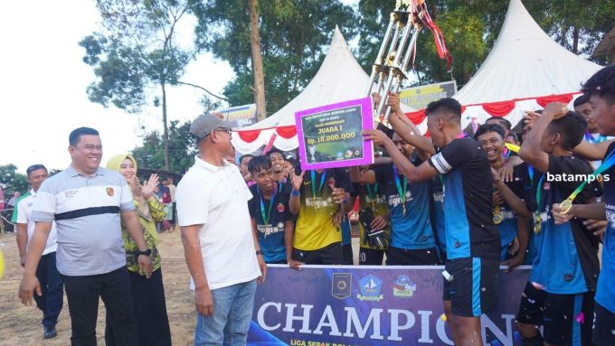 Kampung Bugis FC Juara I Laga Sepak Bola Sebong Lagoi Cup IV tahun 2023