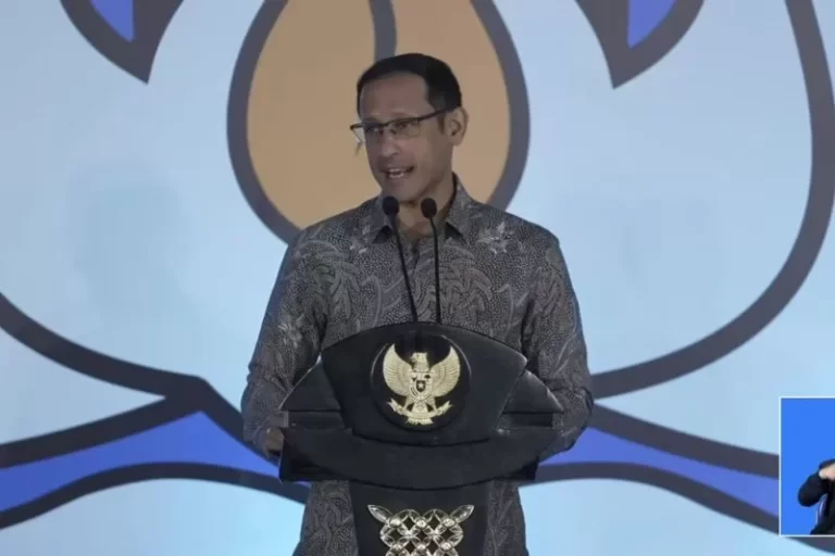 Aturan Baru Kemendikbudristek, Mahasiswa Tak Lagi Wajib Bikin Skripsi sebagai Syarat Kelulusan