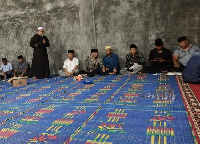 Pererat Silaturahmi Keluarga KMTK Gelar Tausiah dan Menyampaikan Progres Pembangunan Gedung