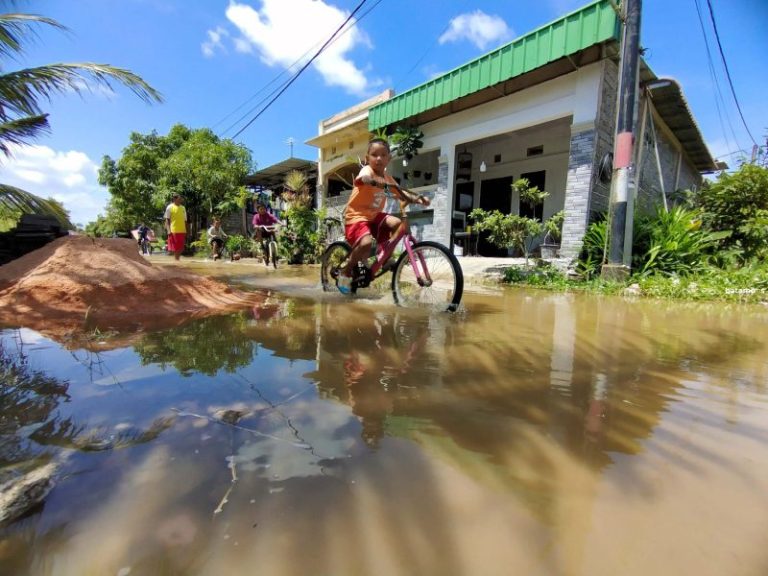 Waspada Banjir Rob Akibat Super Blue Moon di Wilayah Pesisir Kepri