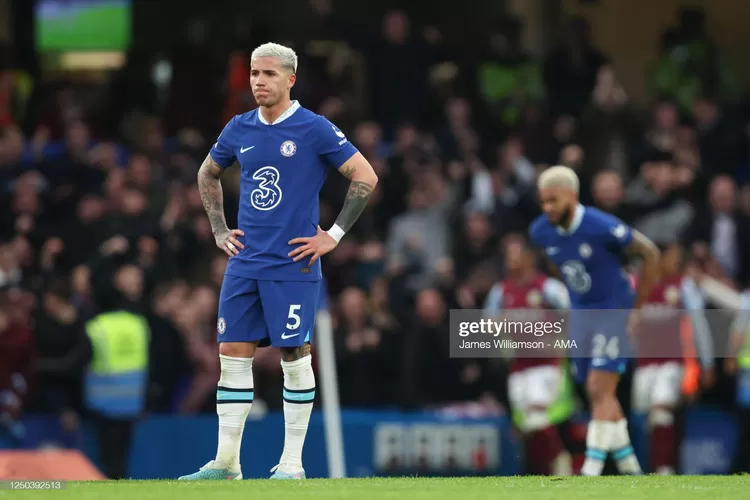 West Ham United Lumat Chelsea 3-1, Aston Villa Menang Besar