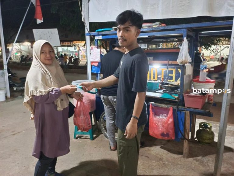 Saiful Rohman, Pemilik Ketoprak Cirebon