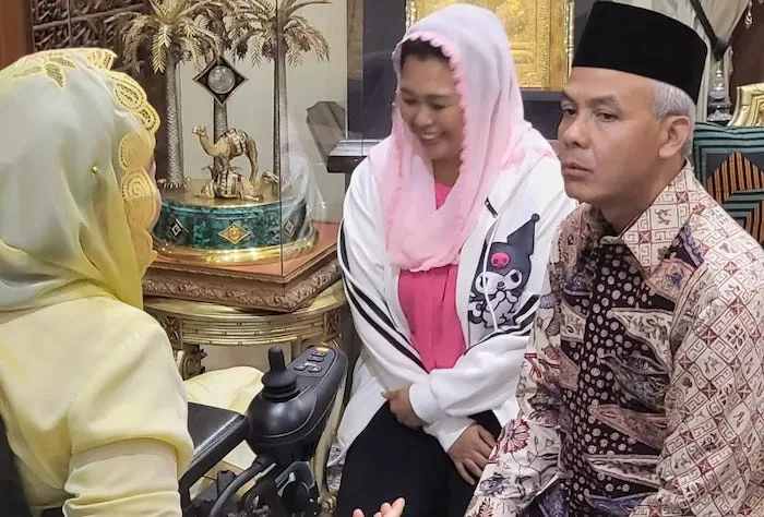 Sowan ke Kediaman Nyai Sinta Nuriyah di Ciganjur, Ganjar Ngaku Santrinya Gus Dur