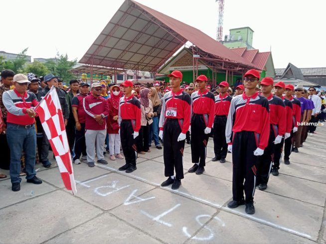 Gerak Jalan 17 Kilometer Diikuti 125 Peserta Pelajar dan Umum