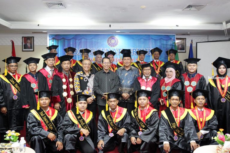 Hadiri Wisuda Stikom Muhammadiyah, Amsakar: Batam Perlu SDM yang Andal