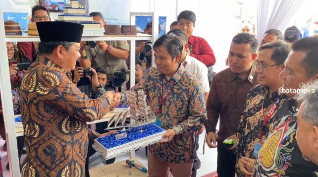 Perkenalkan Produk Mitra Binaan PT Timah Tbk Buka Stand di GTRA Summit 2023 di  Karimun