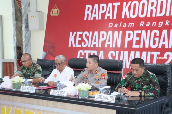 Polres Karimun Seterilkan Jalan yang akan di Lintasi Presiden