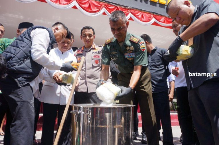 Polisi Rebus 19,6 Kg Sabu, Kepri Masih Rawan Narkotika