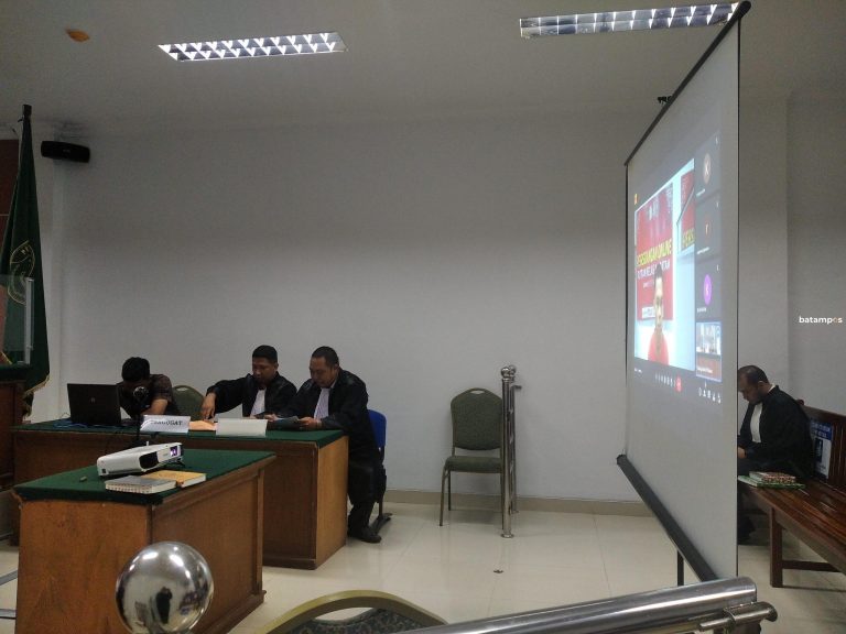 Dinilai Jaksa Terbukti Impor Pakaian Bekas 77 Bal dari Tiongkok, Riswan Dituntut 1 Tahun Penjara