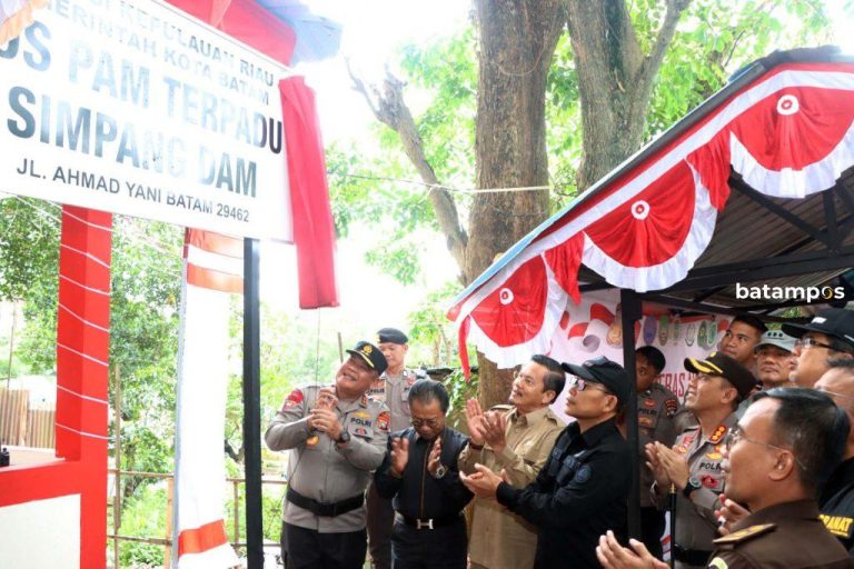 Cara Kapolda Kepri Tingkatkan Keamanan dan Kesejahteraan di Kampung Aceh