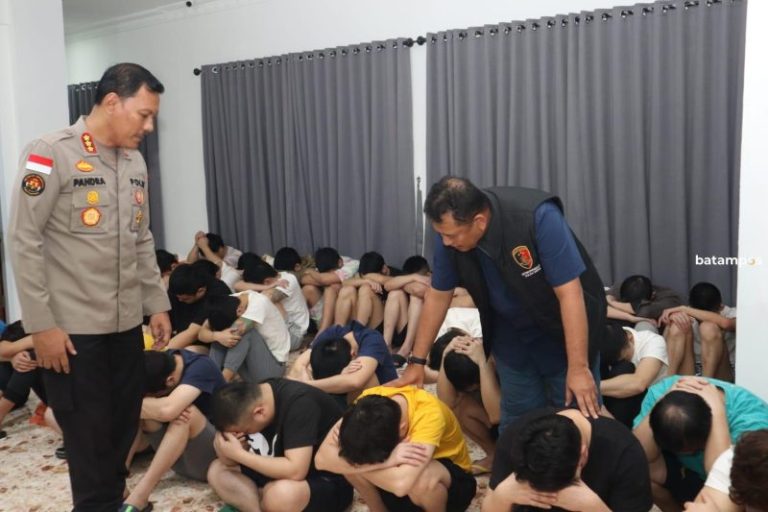 88 WNA Tiongkok Diamankan di Batam, Ini Penampakan Ruang Operasinya
