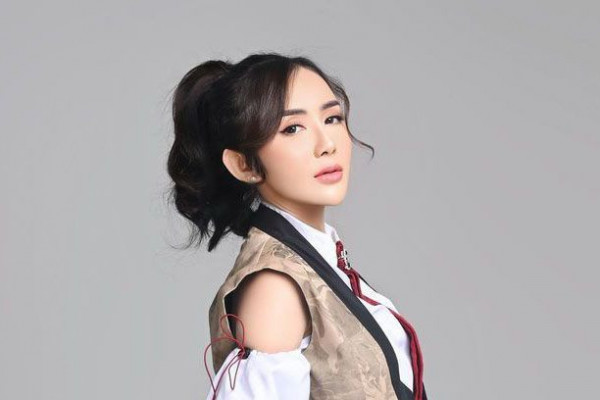 Ucie Sucita Transplantasi 3.577 Helai Rambut, Tutupi Jidat Jenong