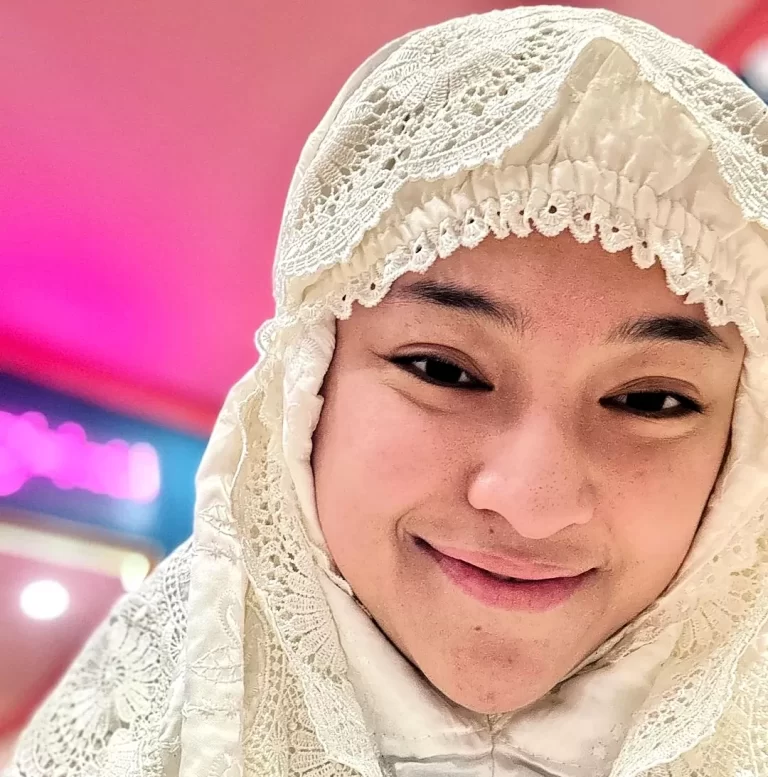 Marshanda Tegaskan Masih Beragama Islam