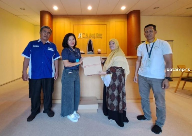 SMK Negeri I Seri Kuala Lobam Dapat Bantuan Alat Penunjang Praktik dari PT. A And One Precision Engineering Indonesia