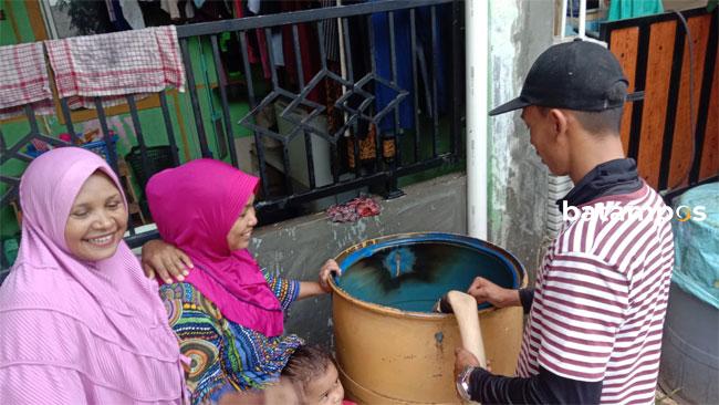 Suplai Air Mulai Lancar di Sebagian Perumahan di Tanjunguncang, Warga: Semoga Tetap Lancar