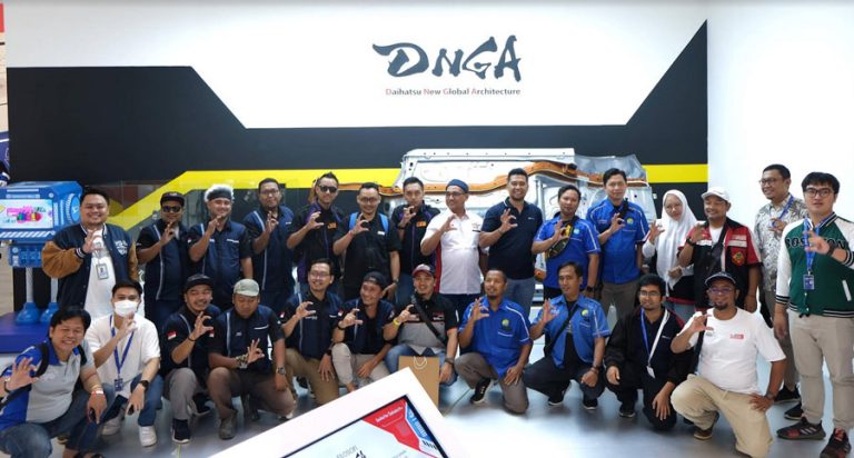 Sahabat Klub Kunjungi Booth Daihatsu di GIIAS 2023