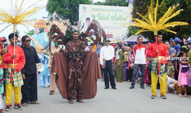 Pawai Budaya dan Pembangunan di Gunung Kijang Digelar Meriah