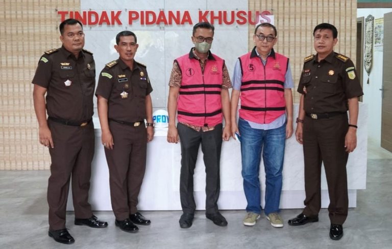 2 Tersangka Korupsi Proyek Jembatan Ditahan Jaksa