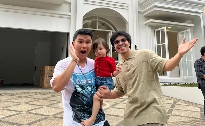 Atta Halilintar & Jedar Bantu Mengisi Rumah Mewah Aldi Taher