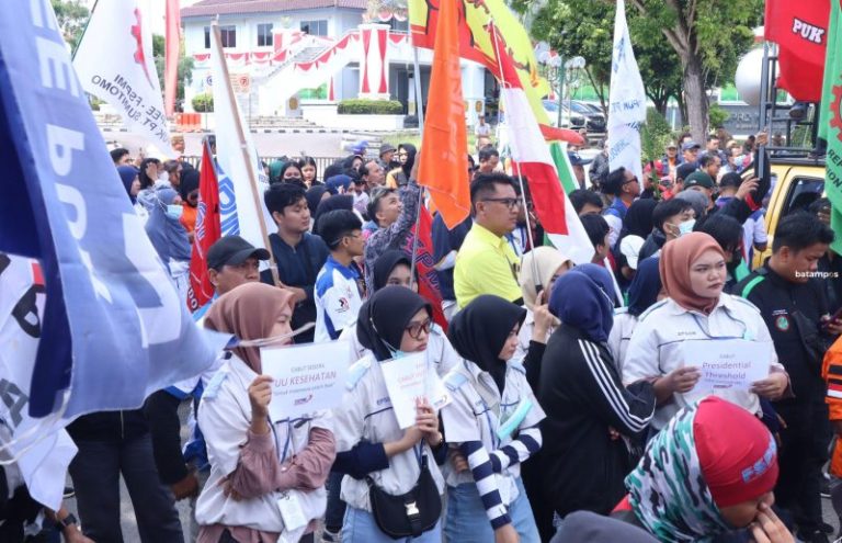 Buruh Batam Demo, Usulkan UMK 2024 Rp 5 juta