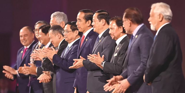 Jokowi Buka KTT ASEAN 2023 di Jakarta
